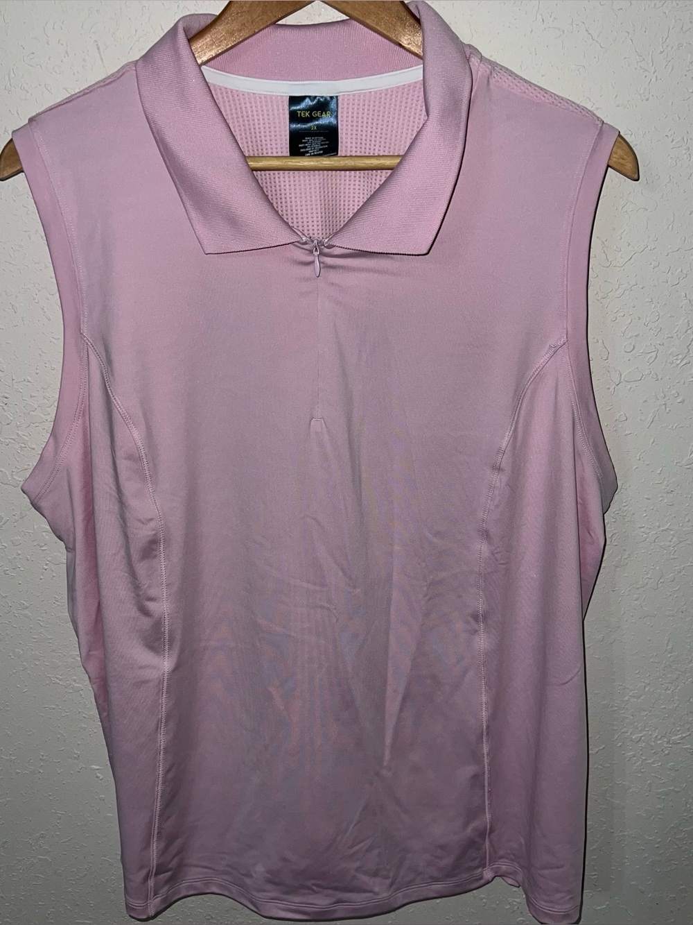 Tek Gear Pink Zippered Front Collared Light Pink Tank Top Size 2X.
